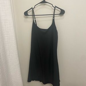 Abercrombie ‘Traveler’ Mini Dress in Black, size Small Tall